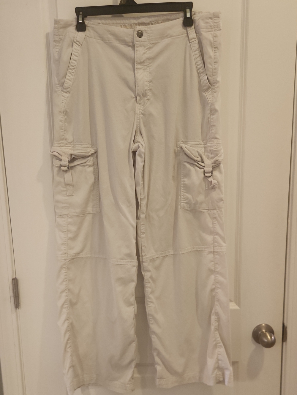 American Eagle Light Beige Cargo Pants